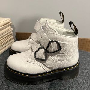 LEATHER PLATFORM BOOTS